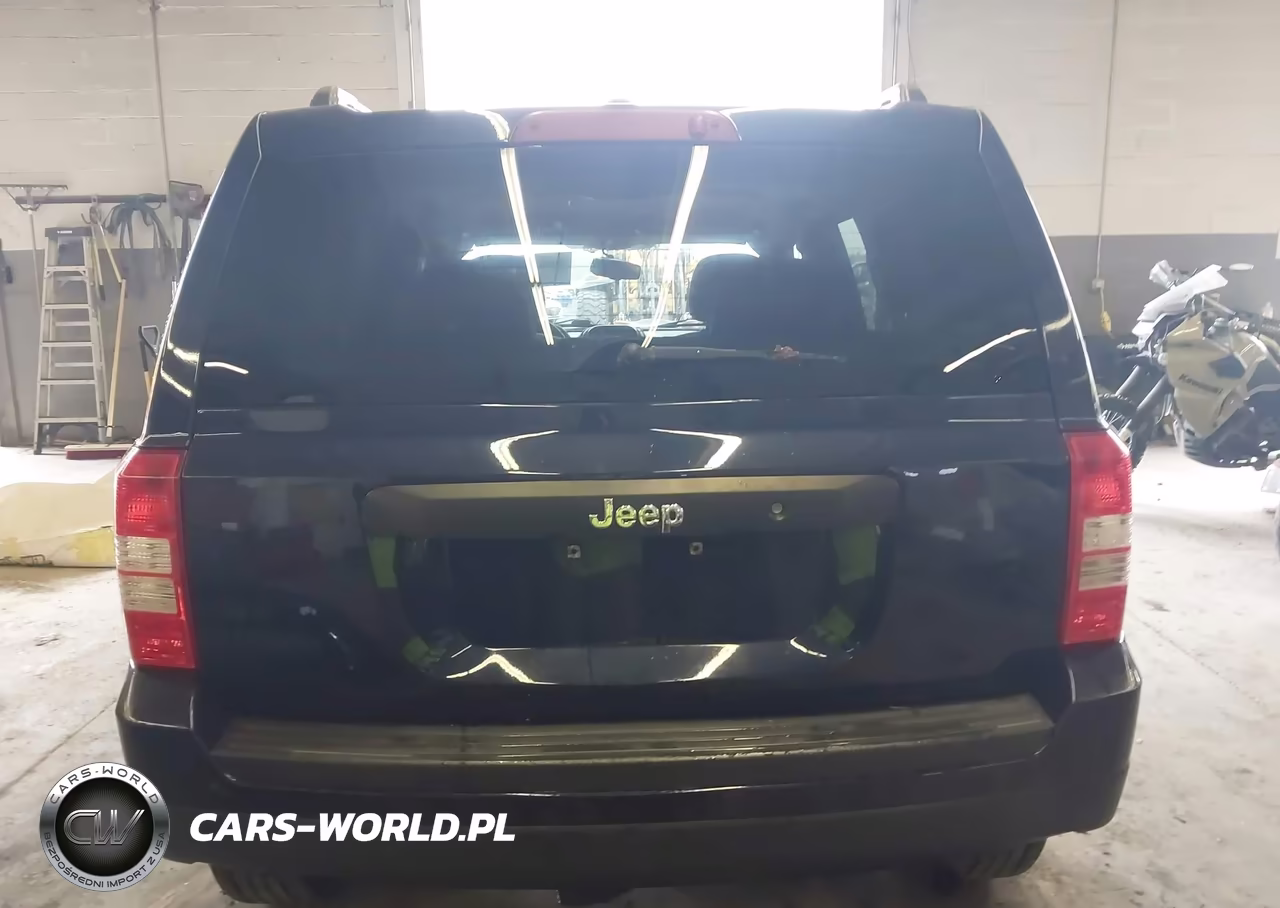 2016 Jeep Patriot Sport VIN:1C4NJPBB5GD590404 - 16