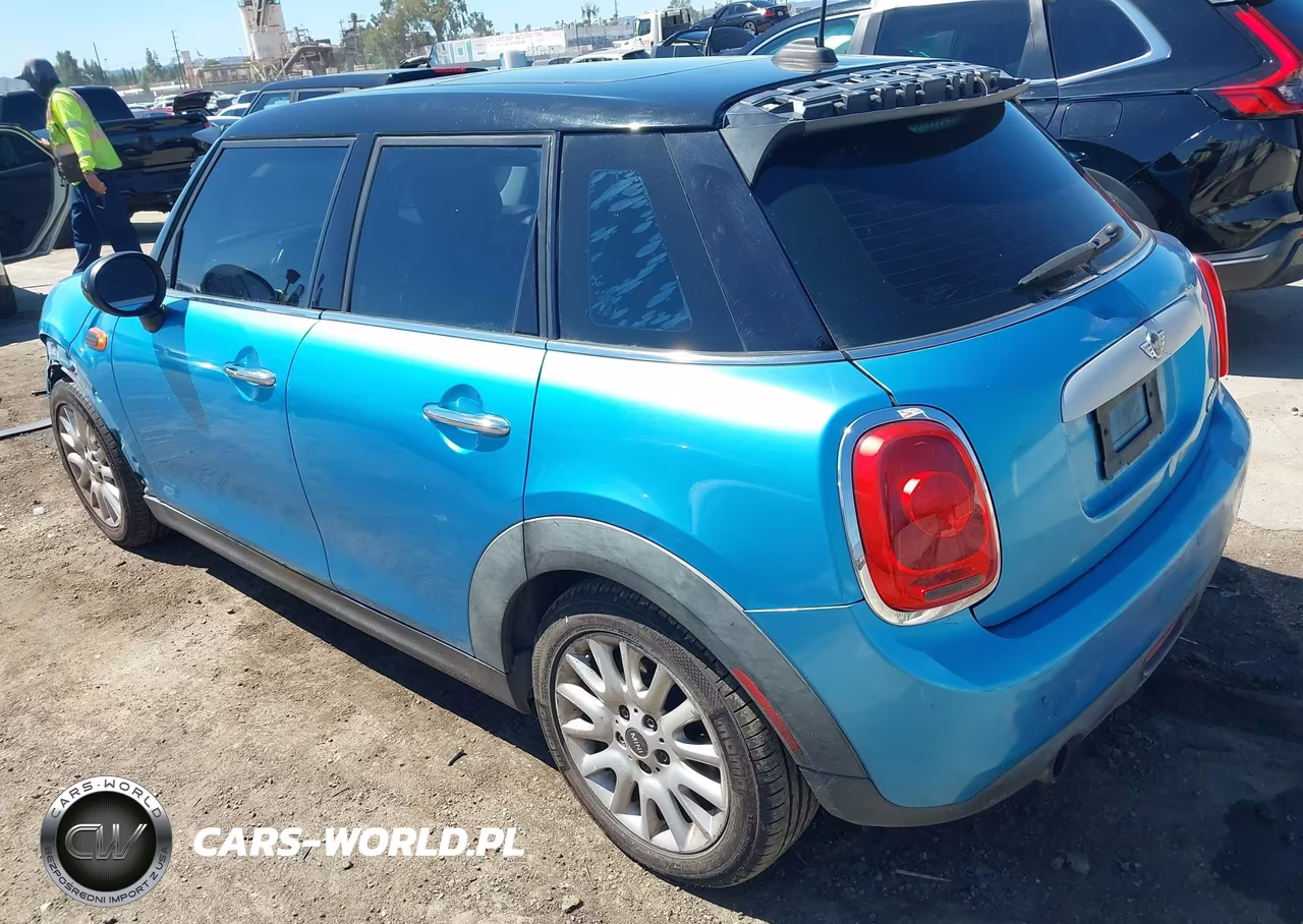 2015 Mini Hardtop Cooper VIN:WMWXS5C59FT829327 - 3