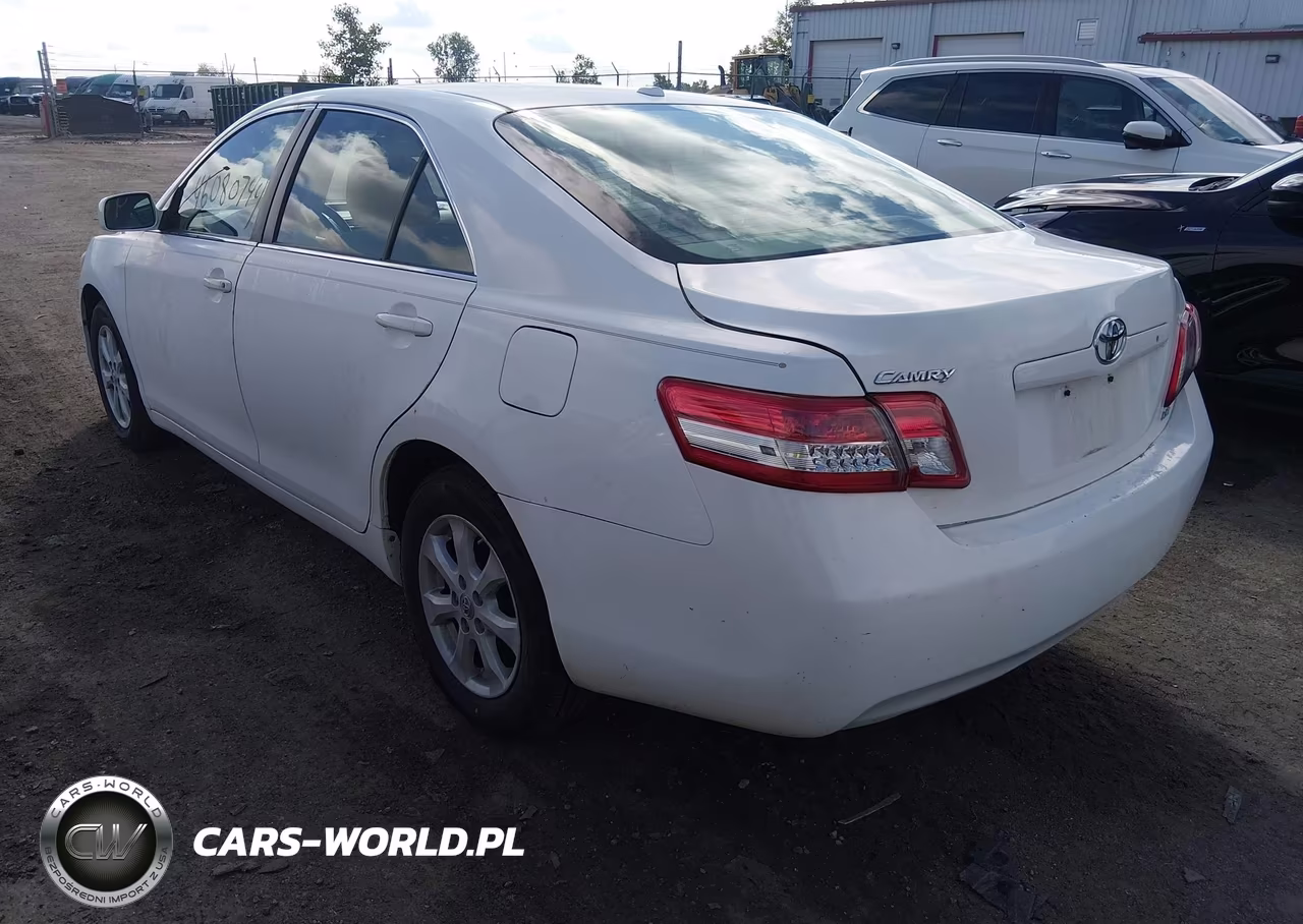 2010 Toyota Camry Le VIN:4T1BF3EK4AU558202 - 3