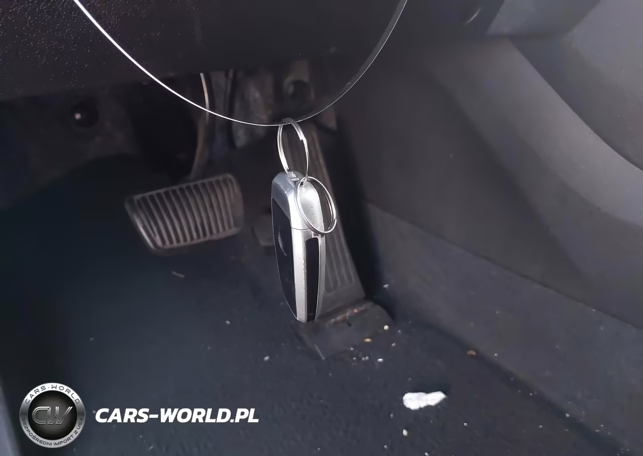 2018 Kia Sorento 3.3L Ex VIN:5XYPH4A56JG410452 - 11