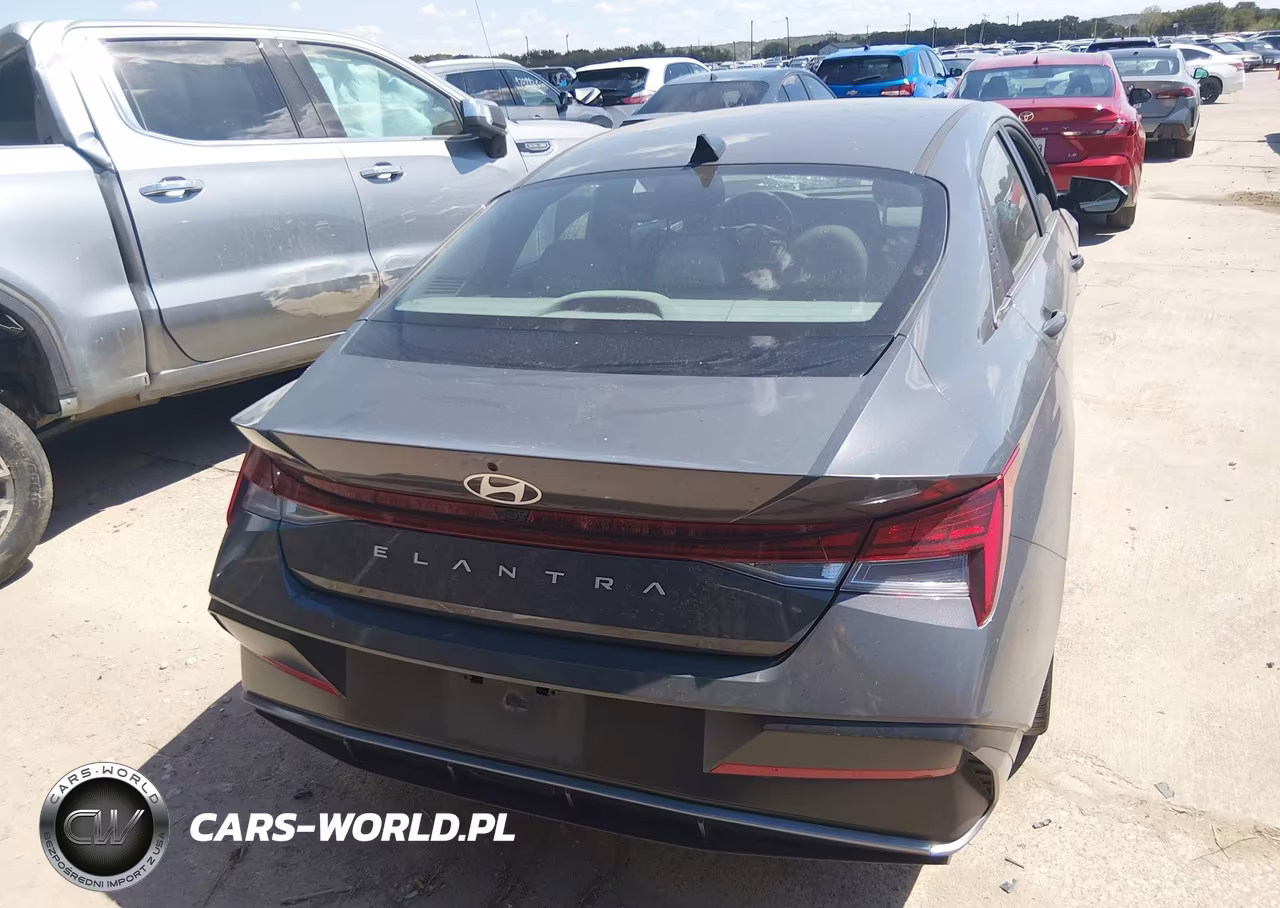 2025 Hyundai Elantra Sel Convenience VIN:KMHLS4DG7SU924612 - 16