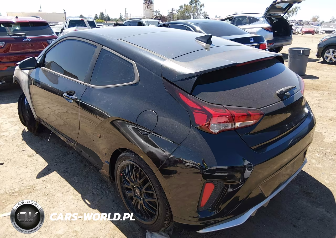 2020 Hyundai Veloster Turbo VIN:KMHTH6AB6LU027589 - 3