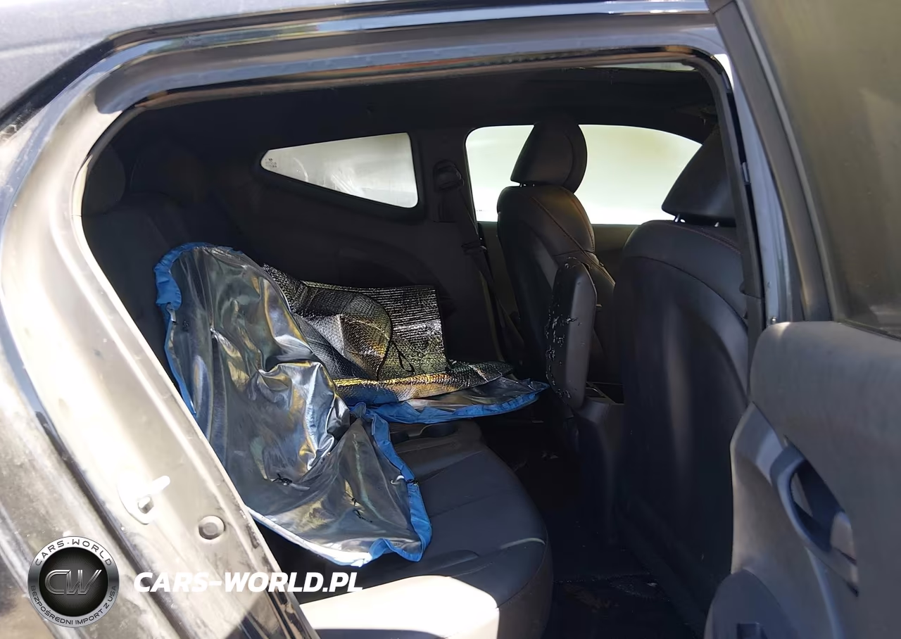 2020 Hyundai Veloster Turbo VIN:KMHTH6AB6LU027589 - 8