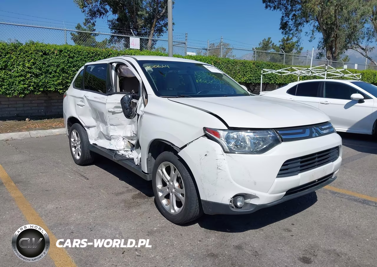 2014 Mitsubishi Outlander Se – zdjęcie 1 z 18