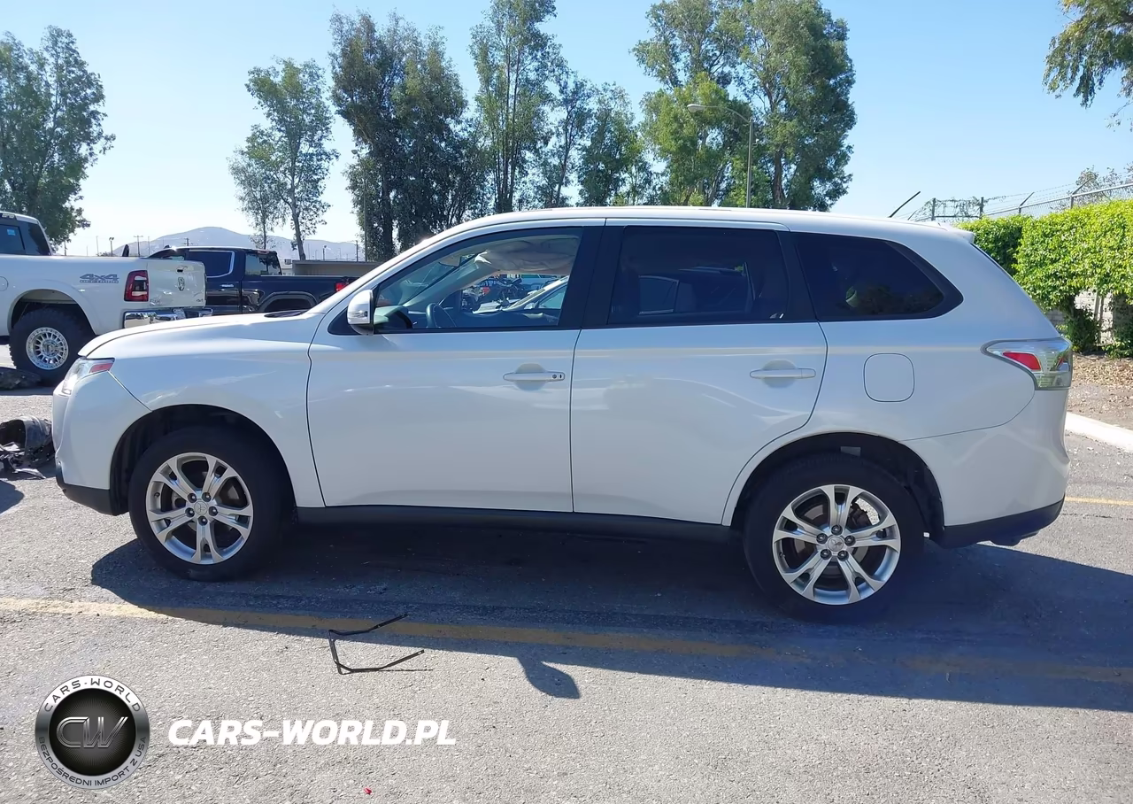 2014 Mitsubishi Outlander Se VIN:JA4AD3A34EZ011583 - 16