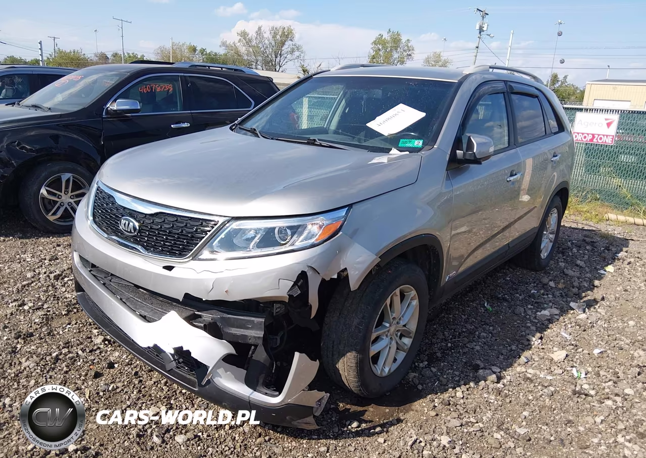 2015 Kia Sorento Lx VIN:5XYKTCA63FG573935 - 2
