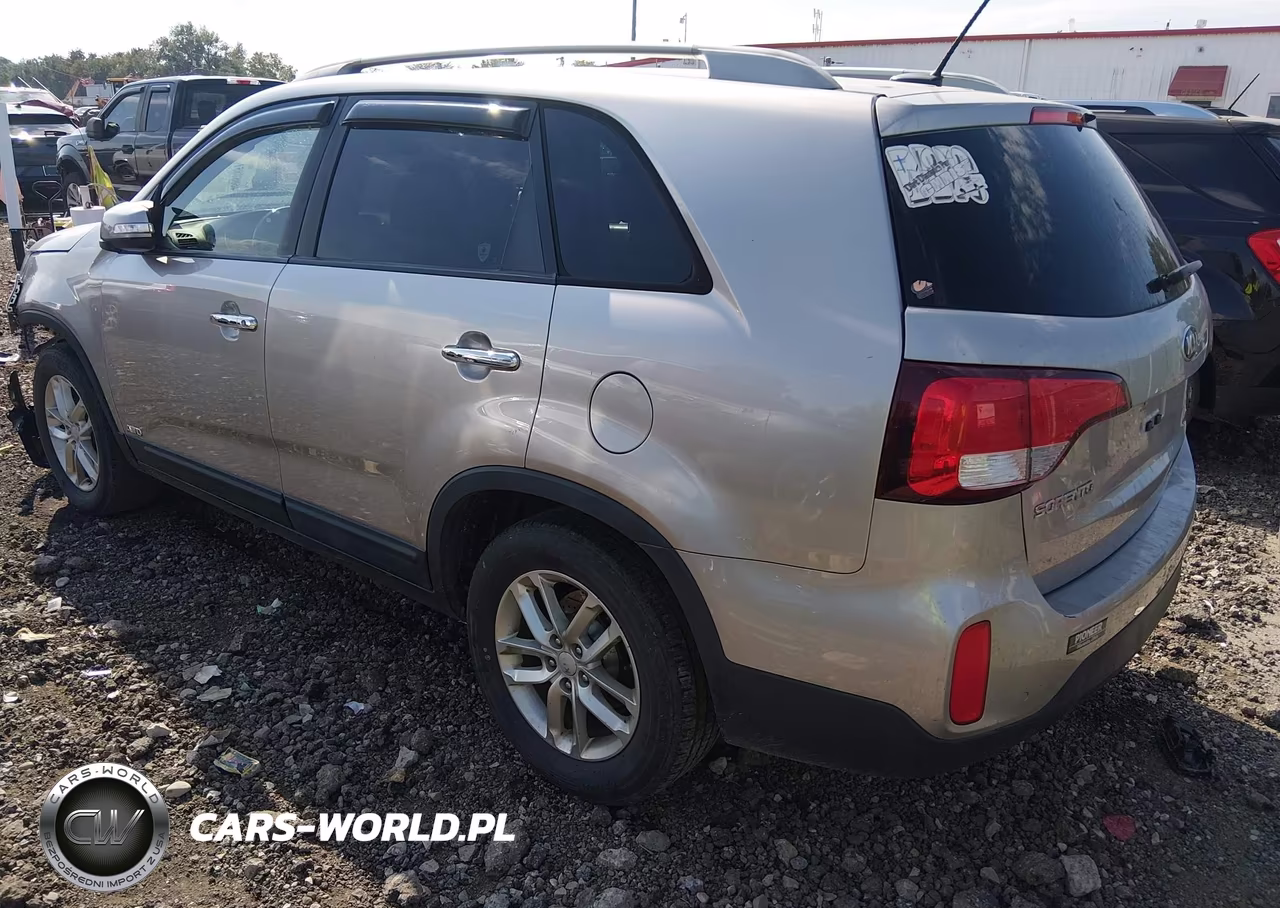 2015 Kia Sorento Lx VIN:5XYKTCA63FG573935 - 3