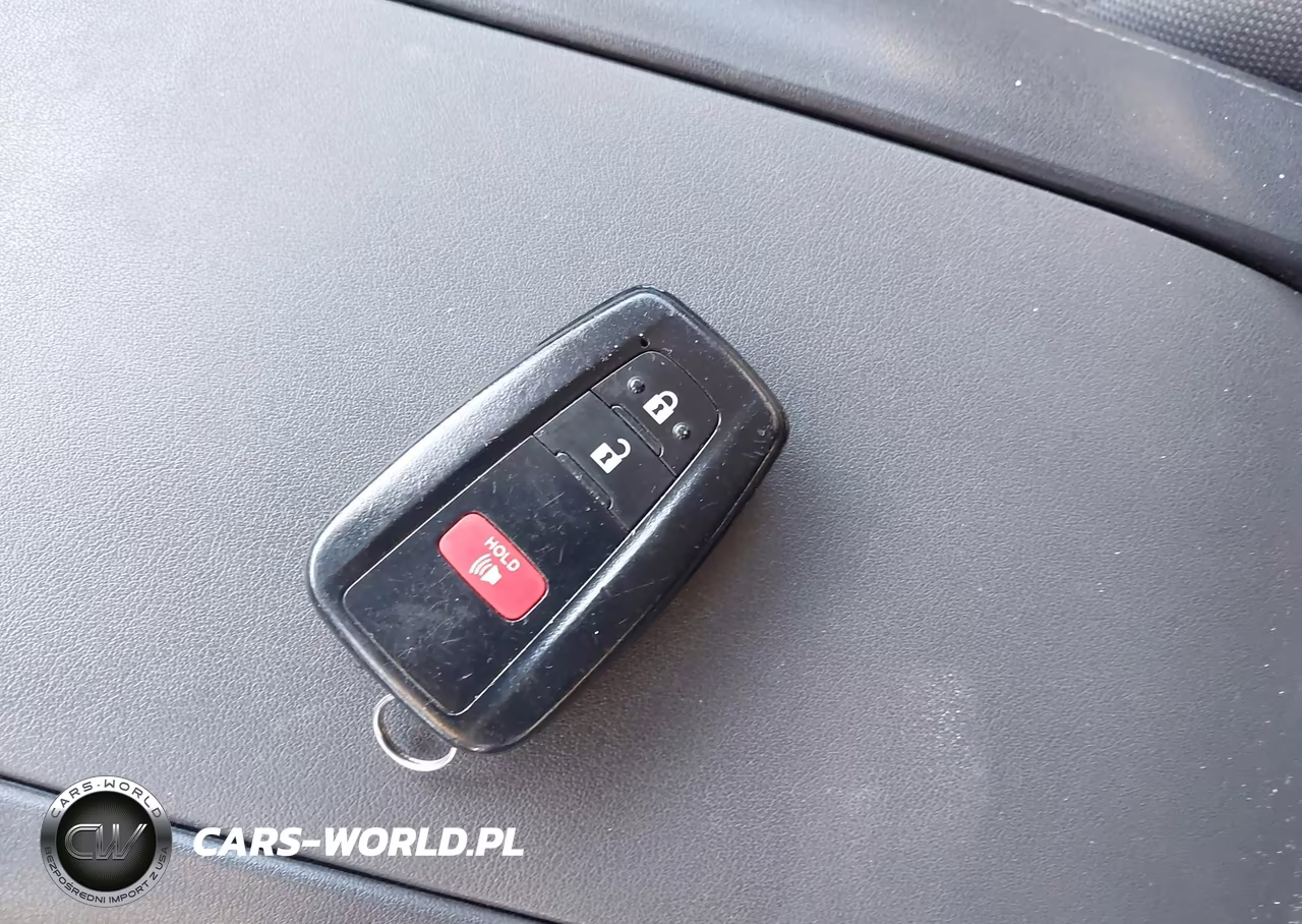 2021 Toyota Highlander L VIN:5TDCZRAH5MS078904 - 11