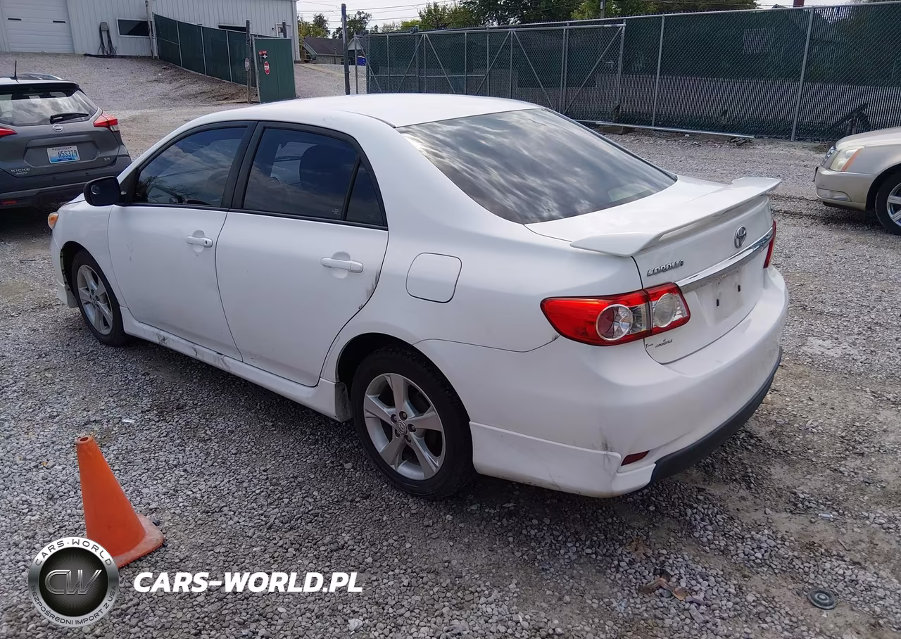2013 Toyota Corolla S VIN:2T1BU4EE7DC920440 - 3