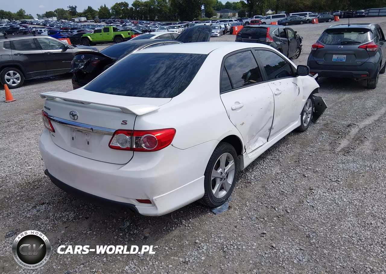 2013 Toyota Corolla S VIN:2T1BU4EE7DC920440 - 4