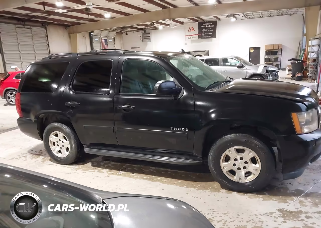2010 Chevrolet Tahoe Lt VIN:1GNMCBE30AR189860 - 13