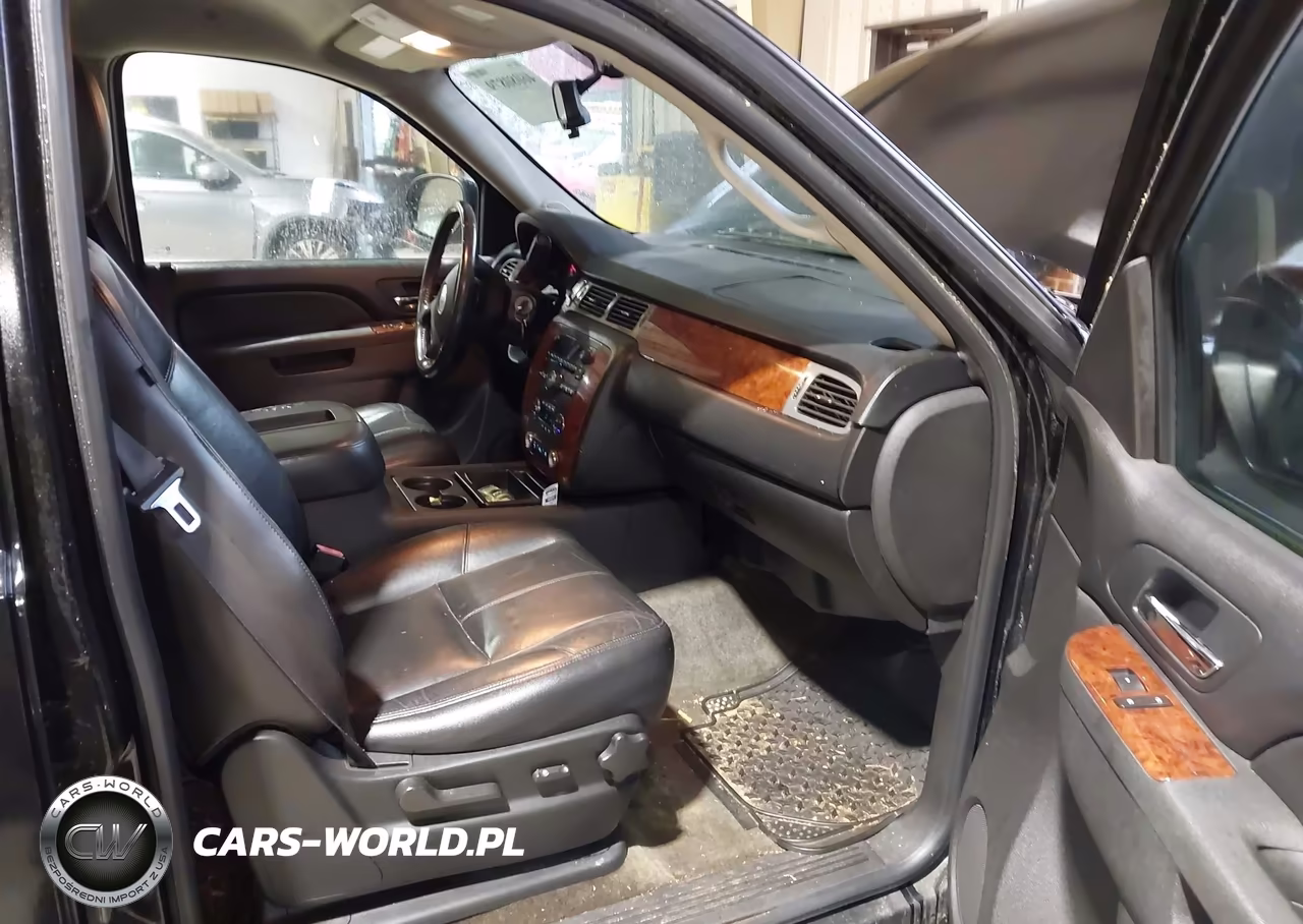 2010 Chevrolet Tahoe Lt VIN:1GNMCBE30AR189860 - 5