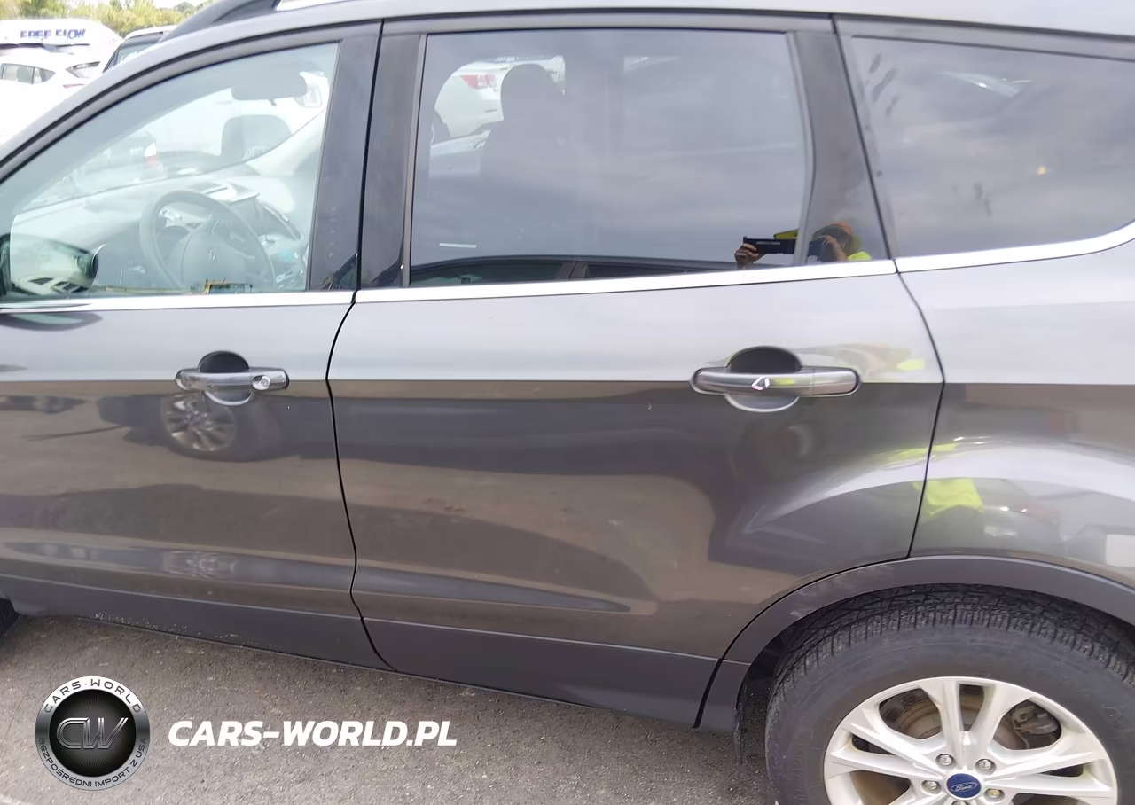 2017 Ford Escape Se VIN:1FMCU9GD8HUD06586 - 15