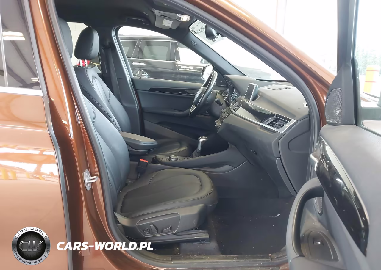 2017 BMW X1 xDrive28I VIN:WBXHT3C37H5F72804 - 5
