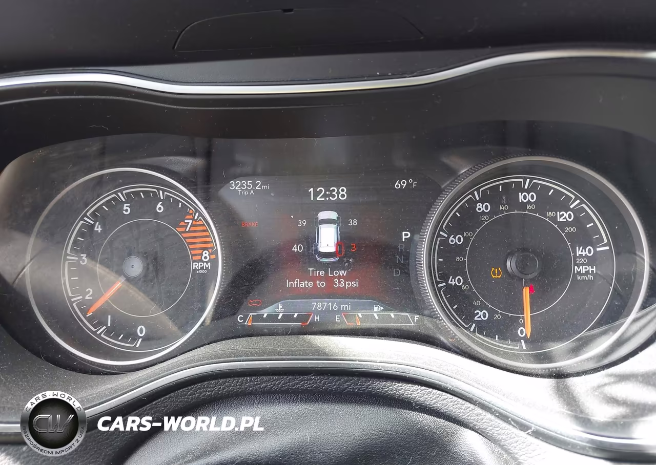 2019 Jeep Cherokee Limited 4X4 VIN:1C4PJMDX7KD393596 - 7