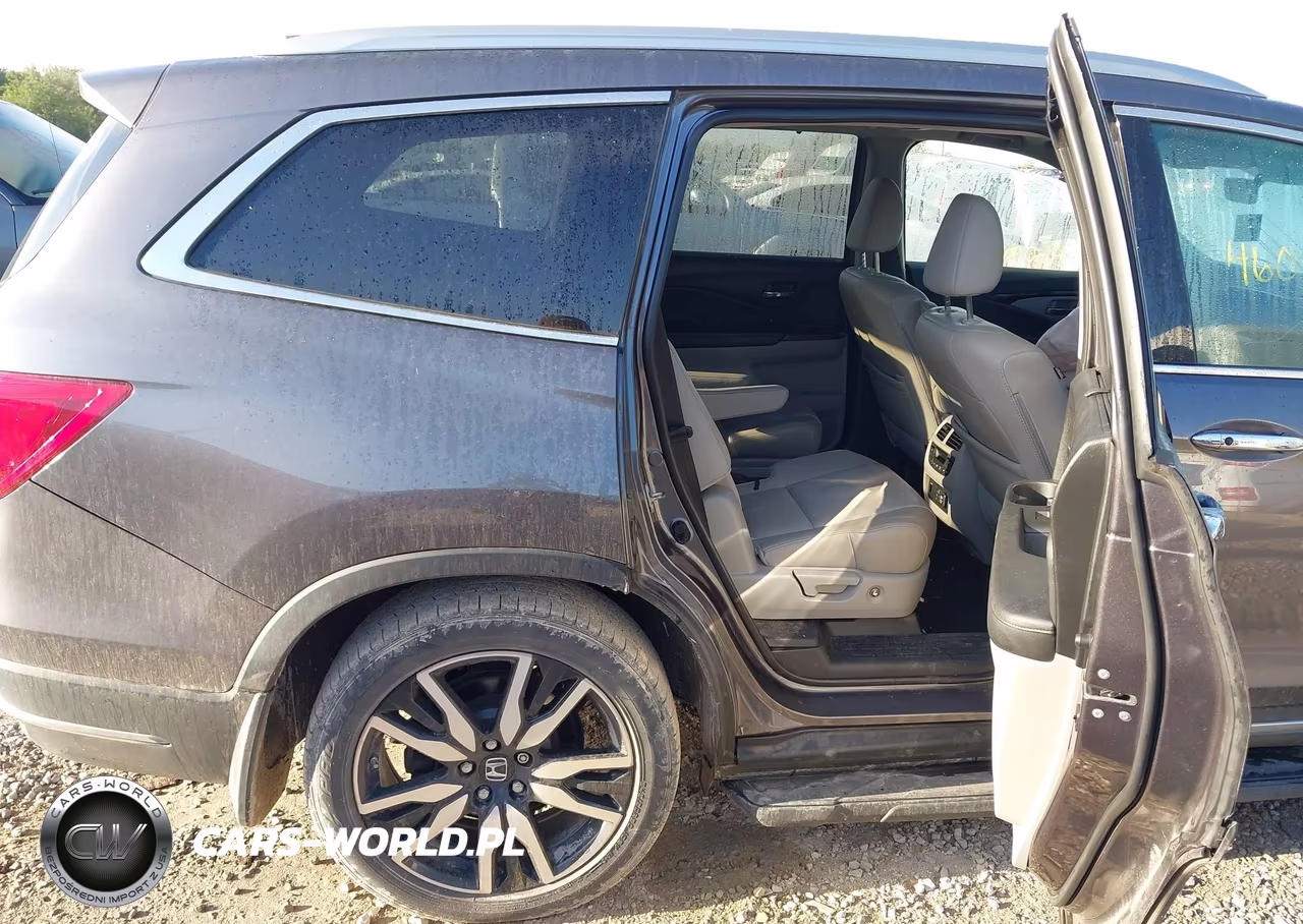 2019 Honda Pilot Elite VIN:5FNYF6H00KB015773 - 8