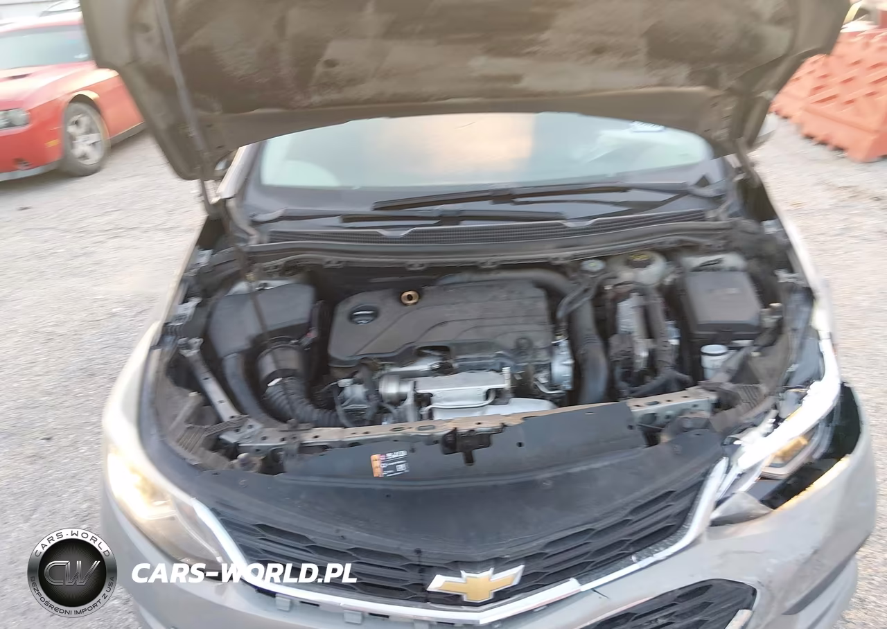 2018 Chevrolet Cruze Lt Auto VIN:1G1BE5SM8J7240020 - 10