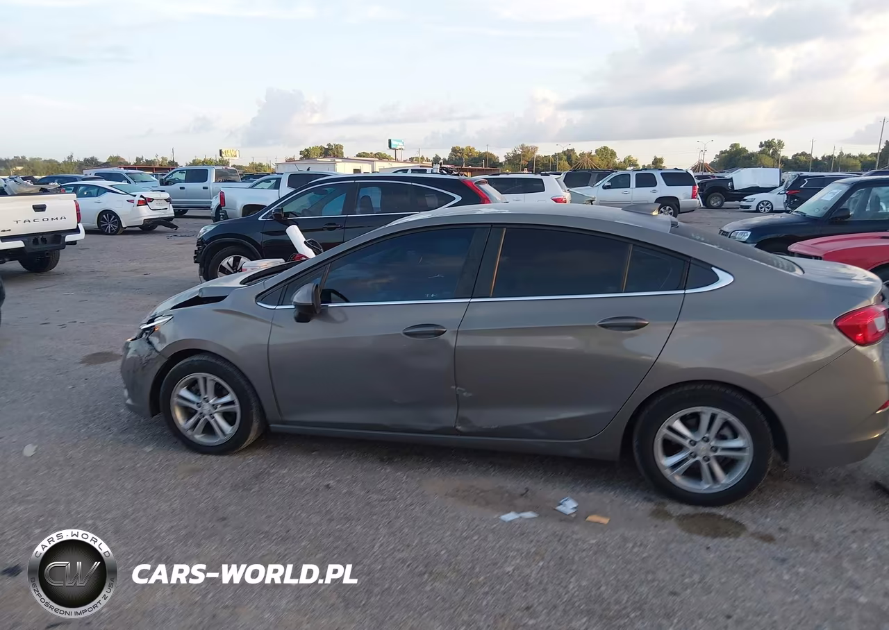 2018 Chevrolet Cruze Lt Auto VIN:1G1BE5SM8J7240020 - 14