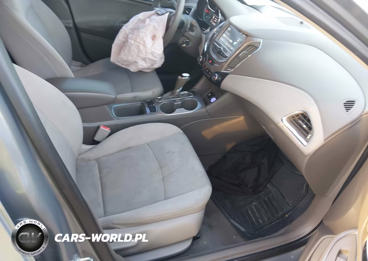 2018 Chevrolet Cruze Lt Auto VIN:1G1BE5SM8J7240020 - 5