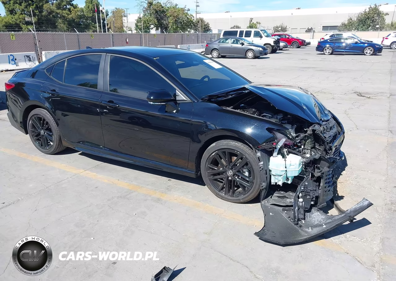 2025 Toyota Camry Se – zdjęcie 1 z 16