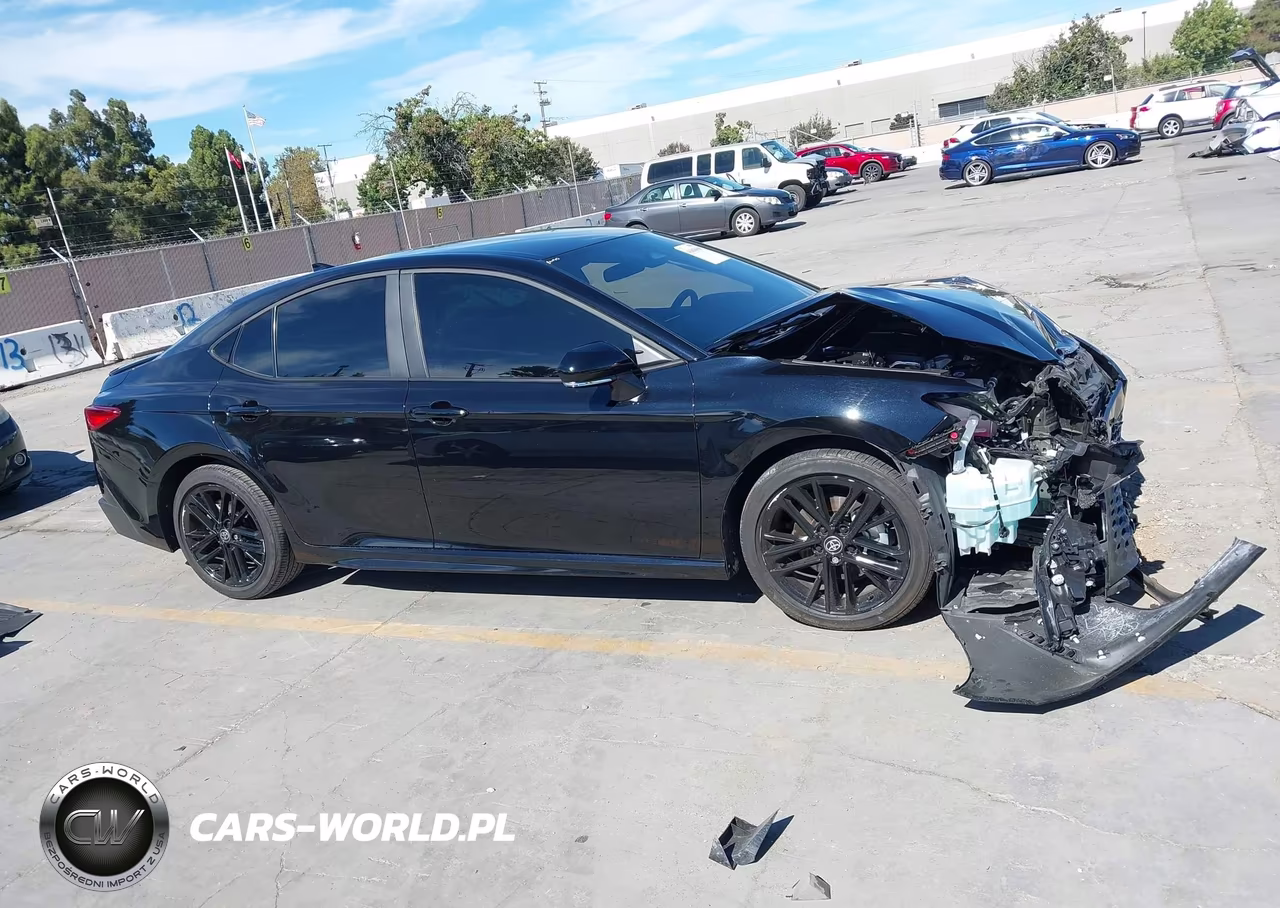 2025 Toyota Camry Se VIN:4T1DAACK1SU139773 - 13