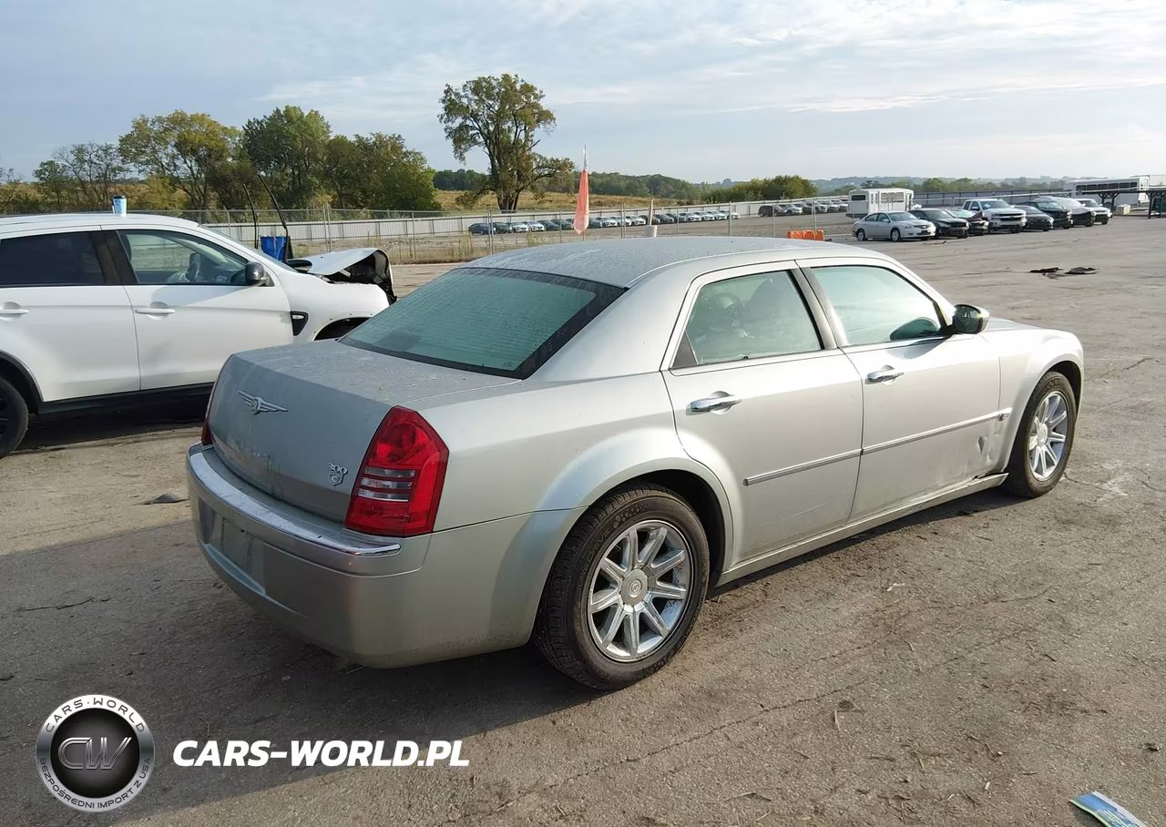 2005 Chrysler 300C VIN:2C3JA63H05H585661 - 4