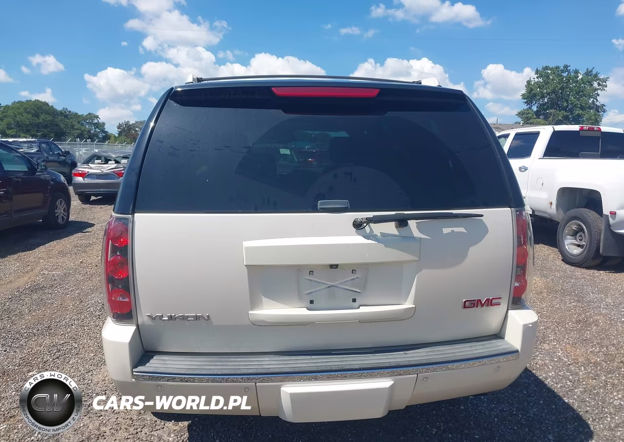 2013 GMC Yukon Denali VIN:1GKS2EEFXDR114087 - 16