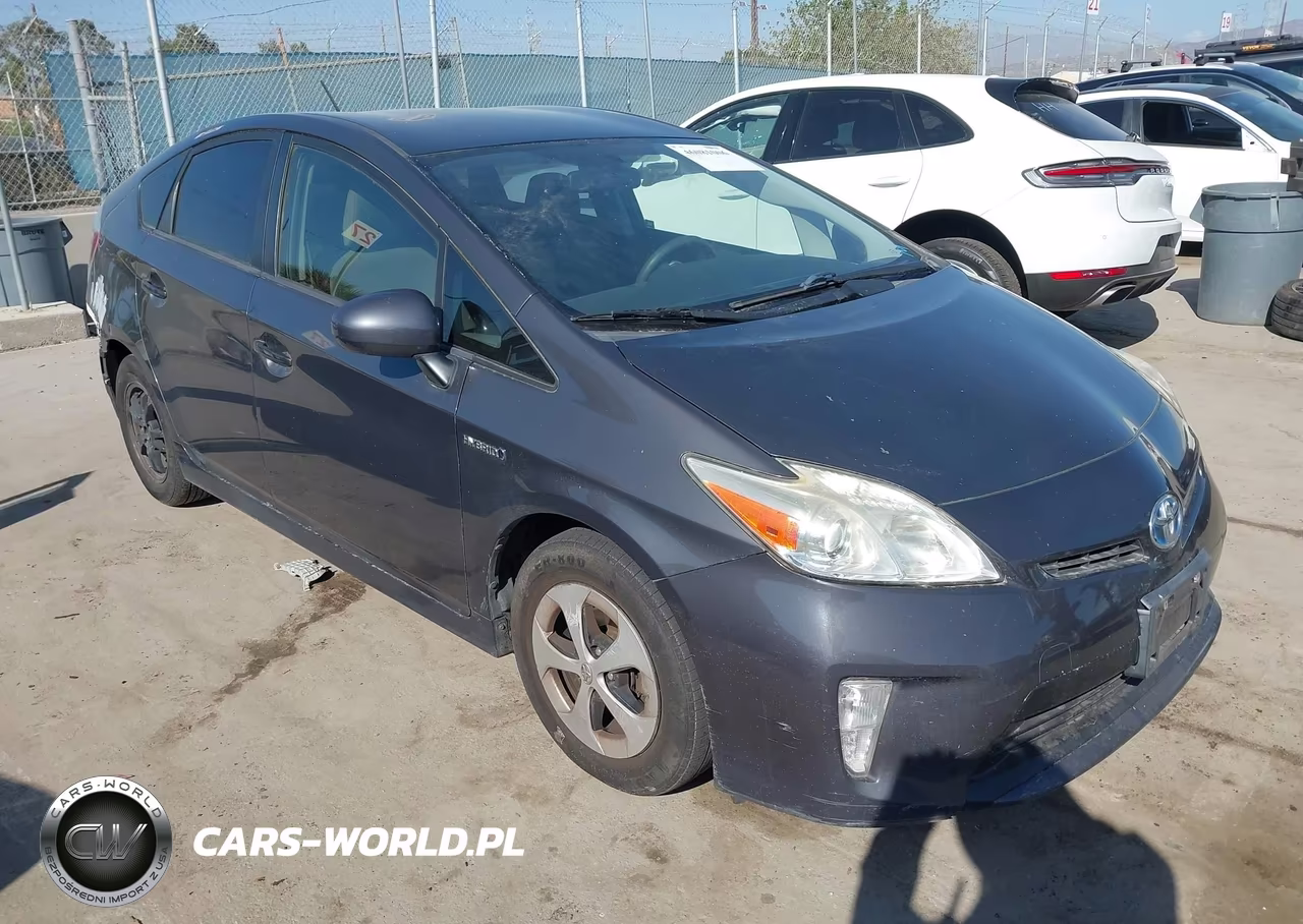 2014 Toyota Prius Two – zdjęcie 1 z 16