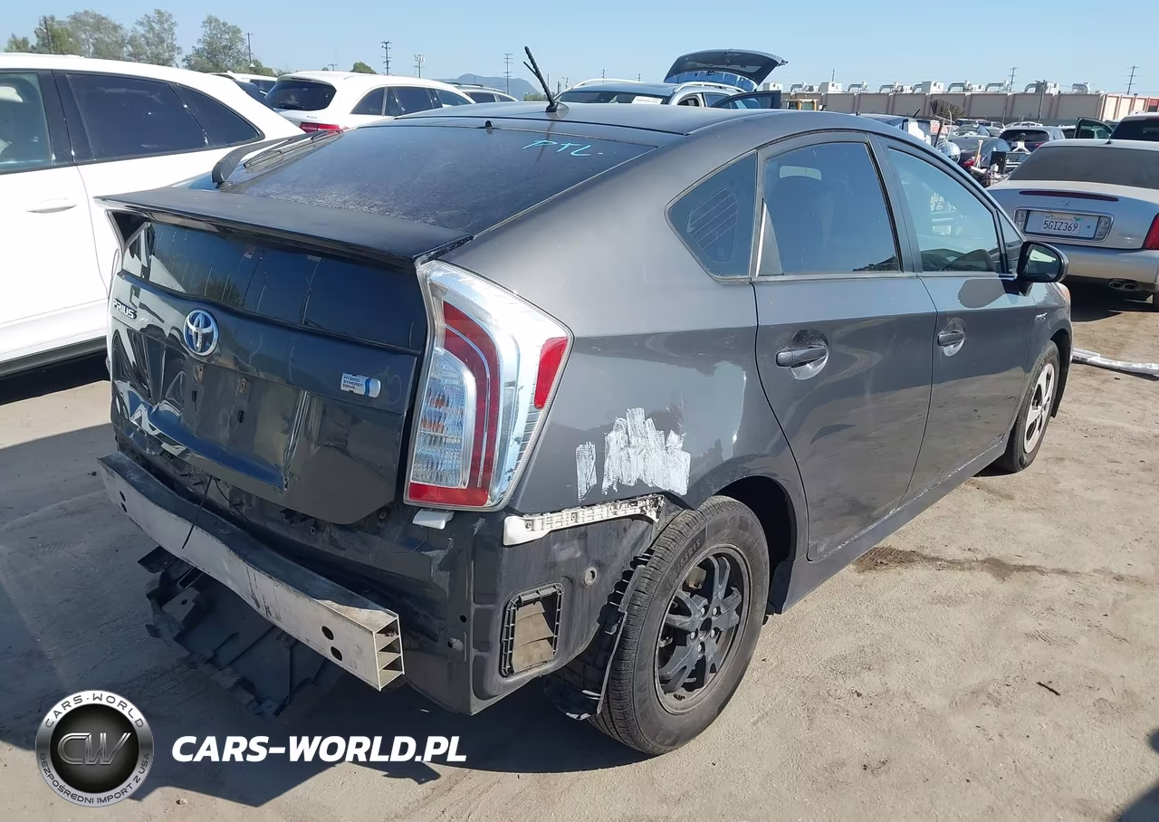 2014 Toyota Prius Two VIN:JTDKN3DU4E0391203 - 4
