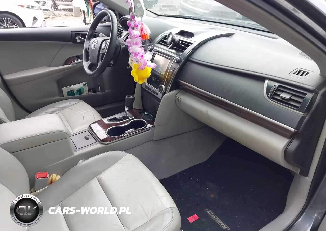 2012 Toyota Camry Xle VIN:4T1BF1FK2CU133678 - 5