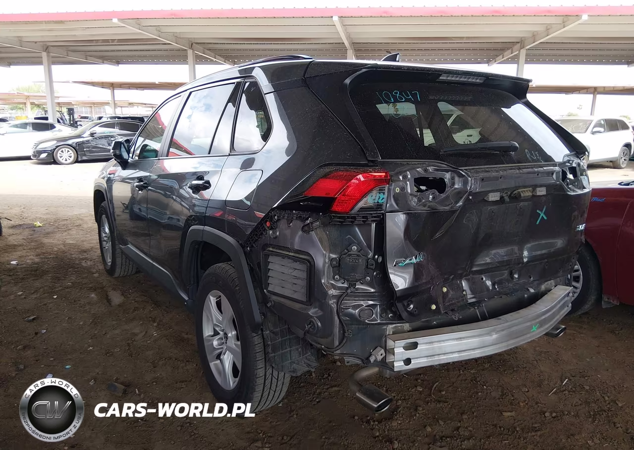2021 Toyota Rav4 Xle VIN:2T3W1RFV8MC147202 - 3