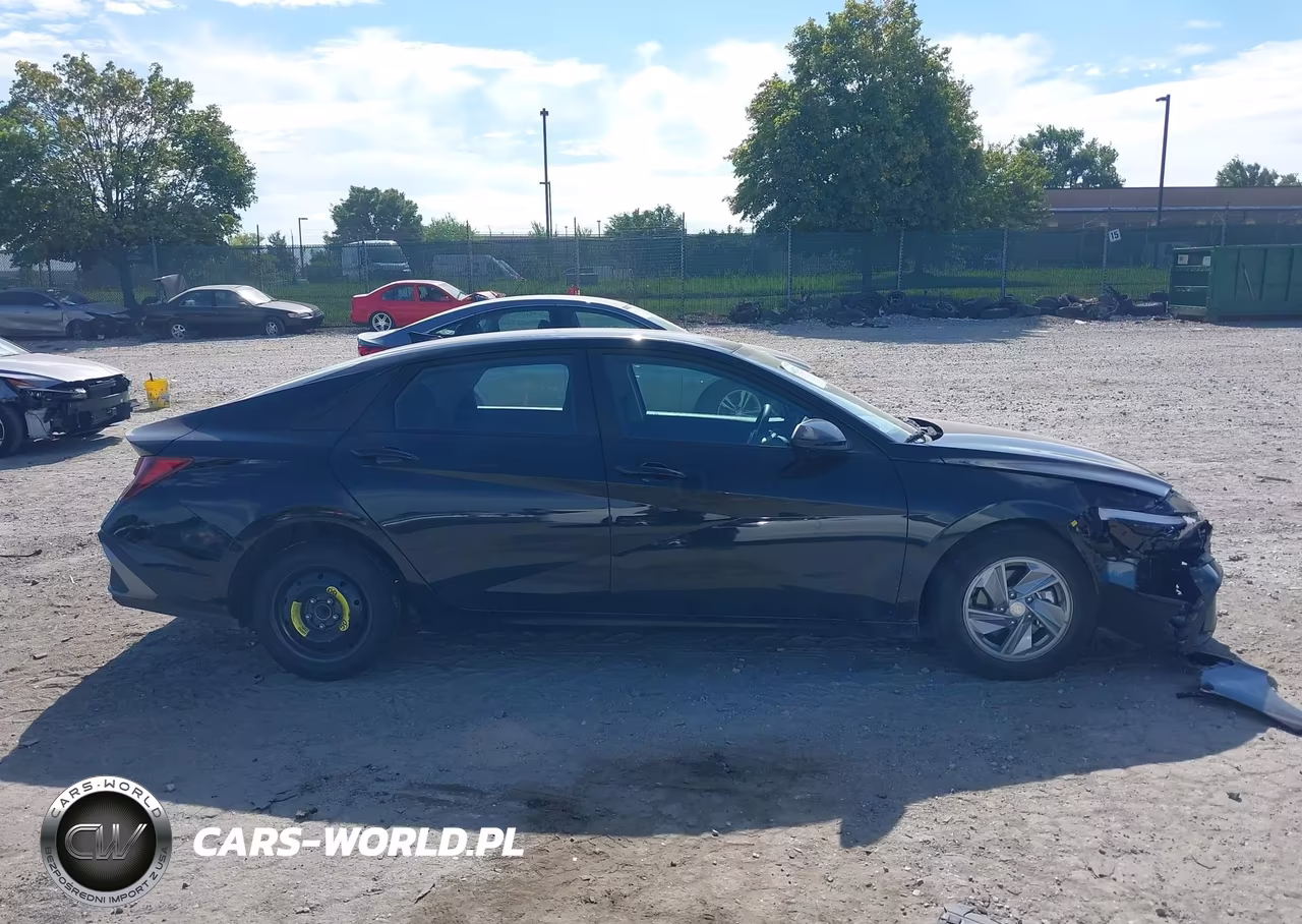 2026 Hyundai Elantra Se VIN:KMHLL4DG3TU265572 - 12