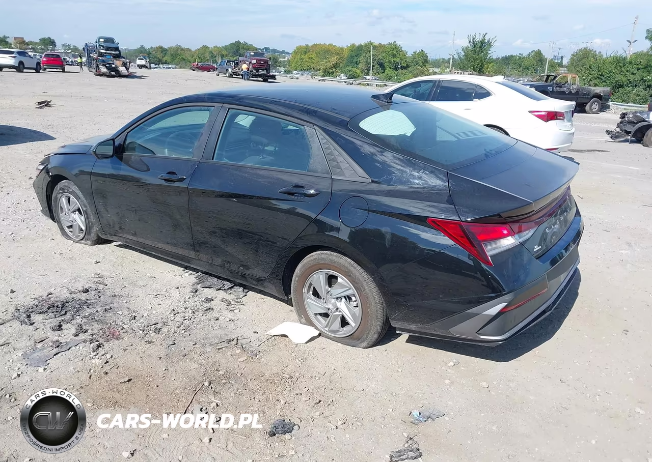 2026 Hyundai Elantra Se VIN:KMHLL4DG3TU265572 - 3