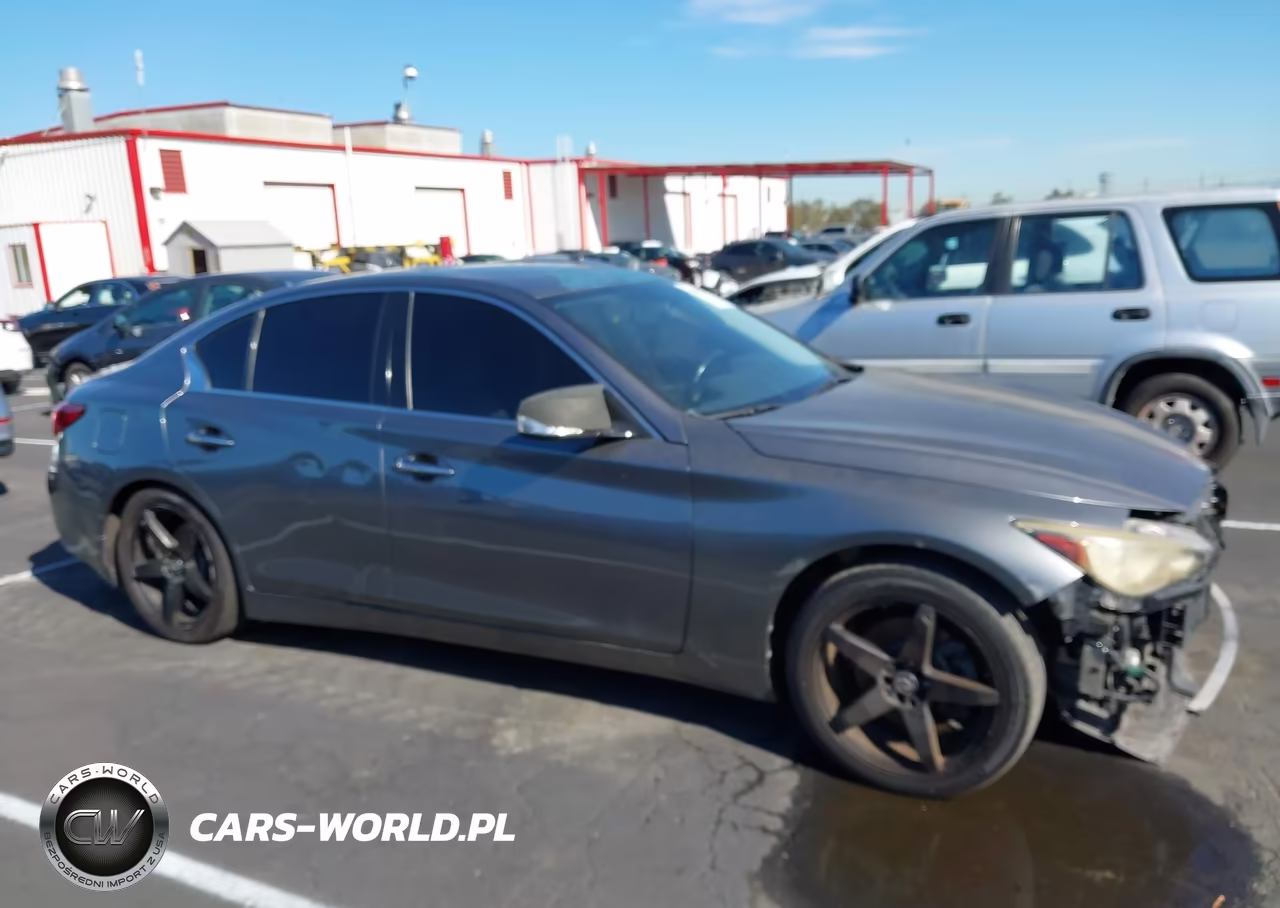 2018 Infiniti Q50 Luxe VIN:JN1EV7AP7JM355384 - 13