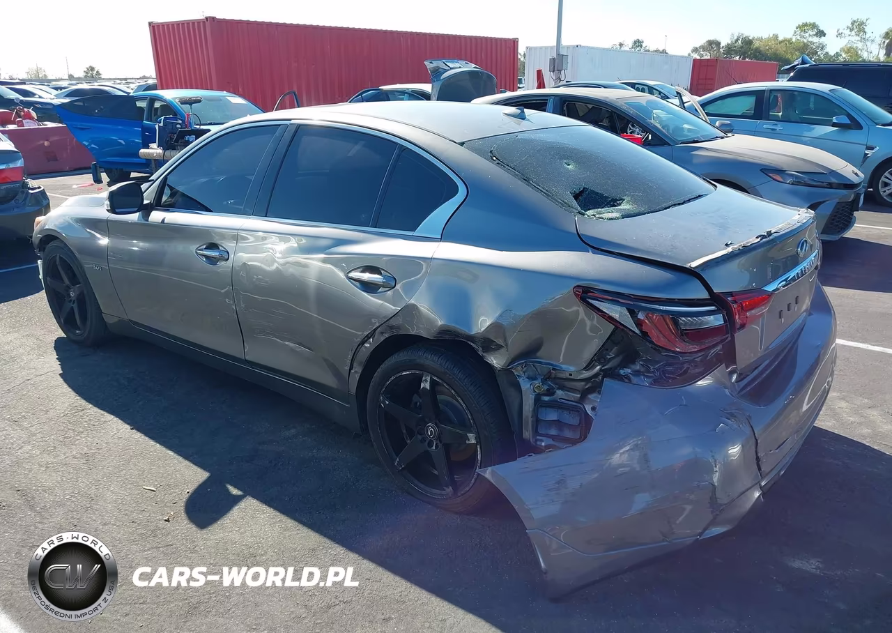 2018 Infiniti Q50 Luxe VIN:JN1EV7AP7JM355384 - 3