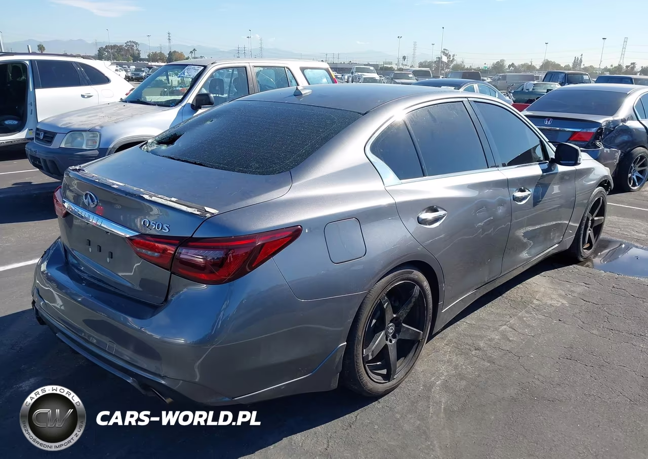 2018 Infiniti Q50 Luxe VIN:JN1EV7AP7JM355384 - 4