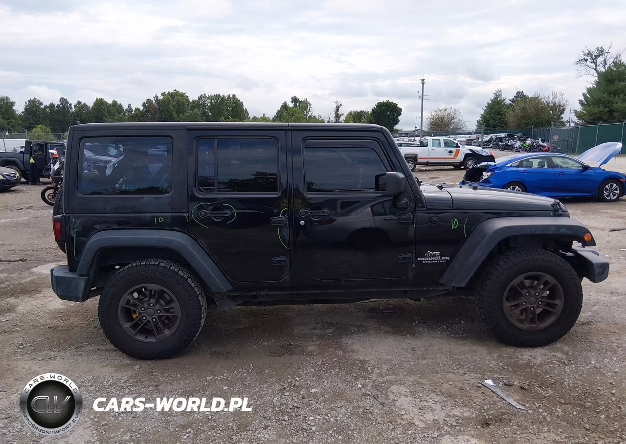2016 Jeep Wrangler Unlimited Sport VIN:1C4BJWDG9GL102809 - 13