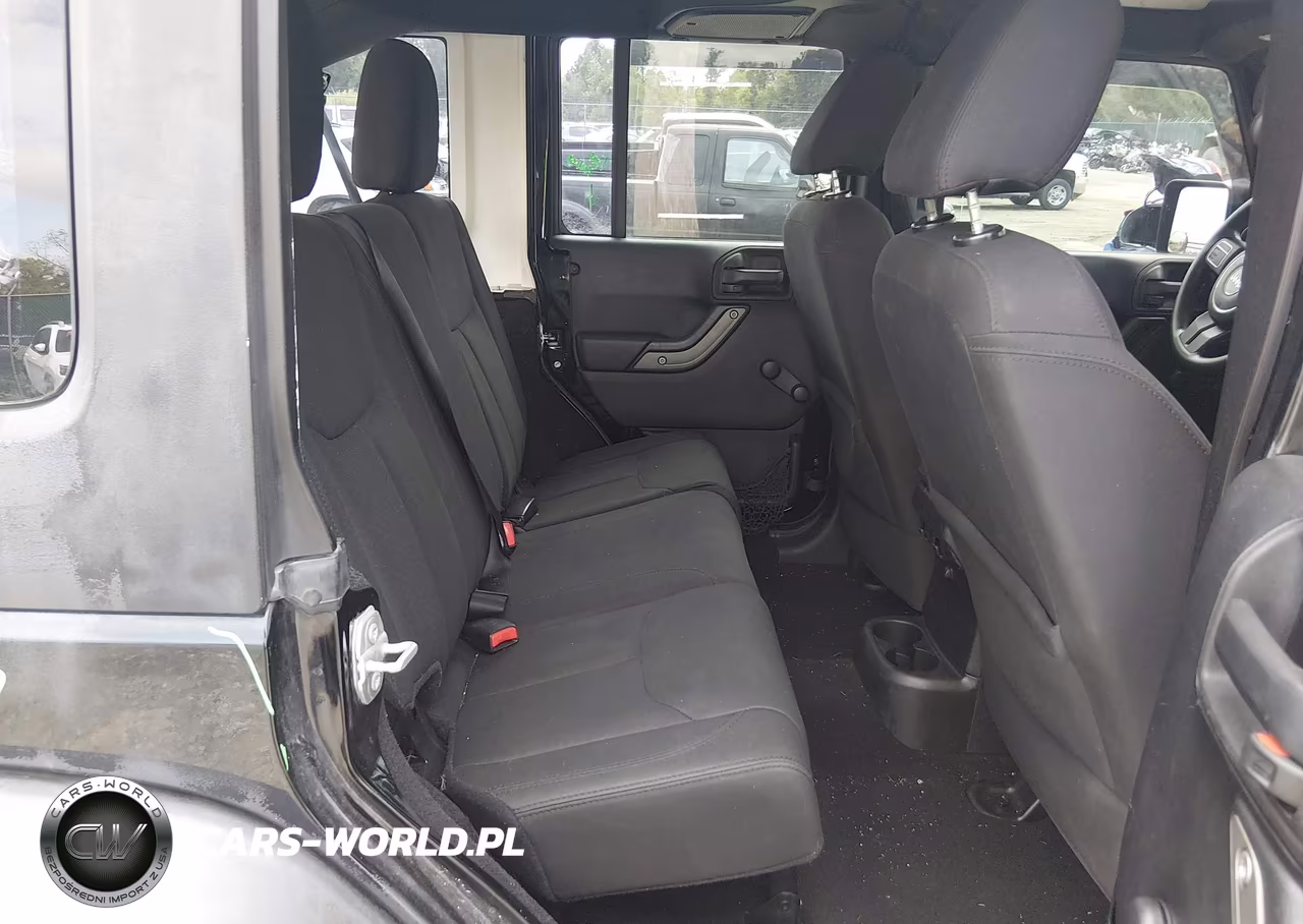2016 Jeep Wrangler Unlimited Sport VIN:1C4BJWDG9GL102809 - 8