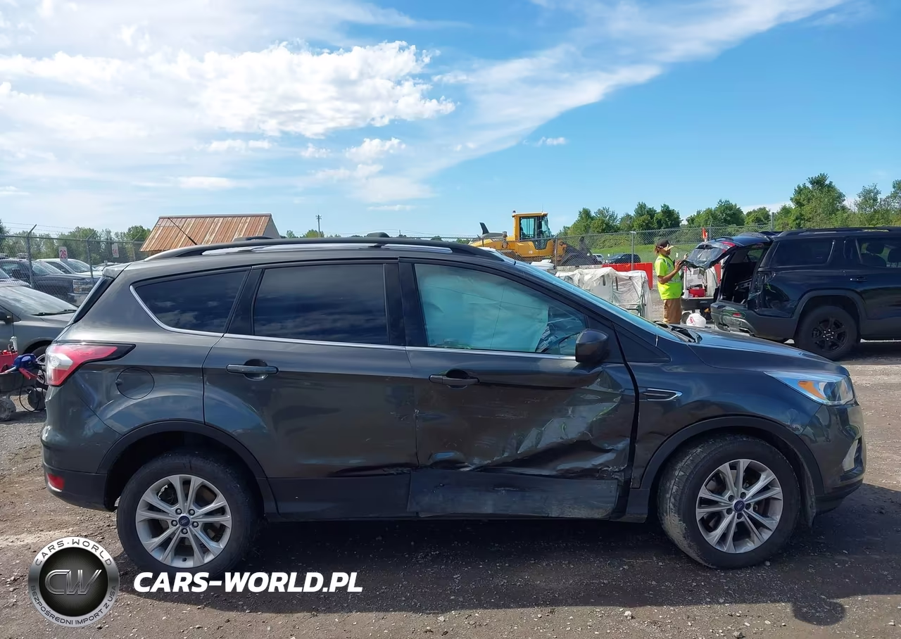 2018 Ford Escape Se VIN:1FMCU9GD7JUC89947 - 13