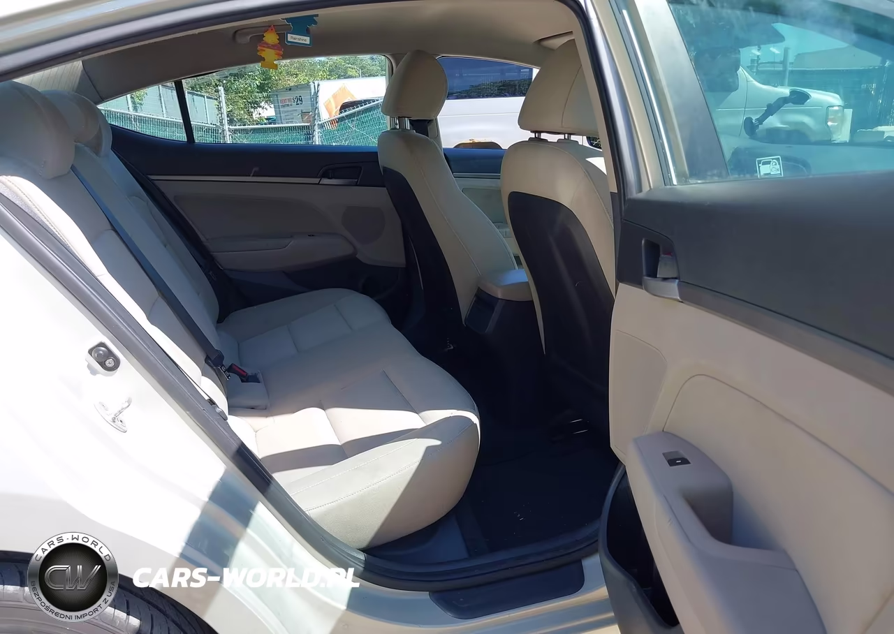 2017 Hyundai Elantra Se VIN:KMHD84LF2HU245352 - 8