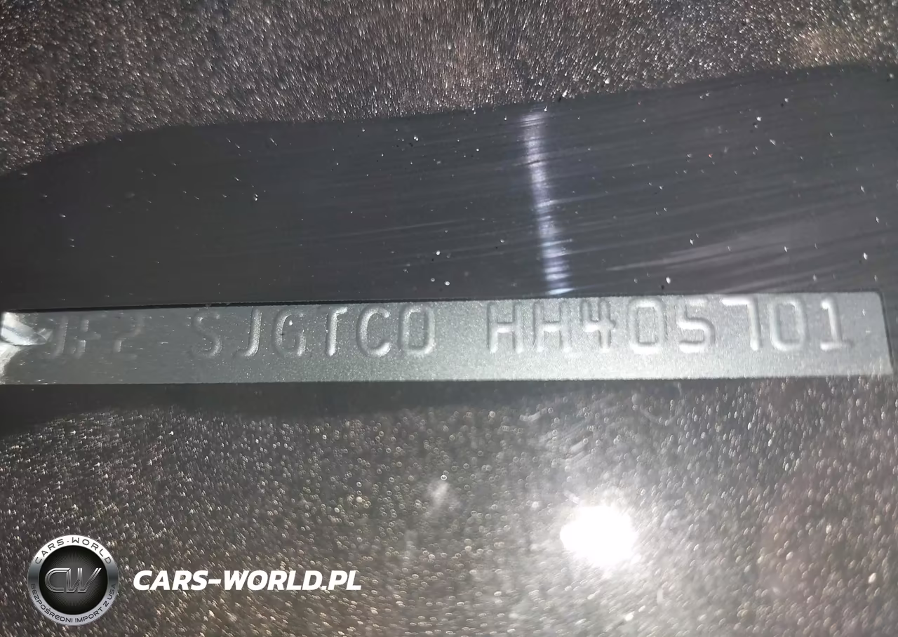 2017 Subaru Forester 2.0Xt Touring VIN:JF2SJGTC0HH405701 - 9
