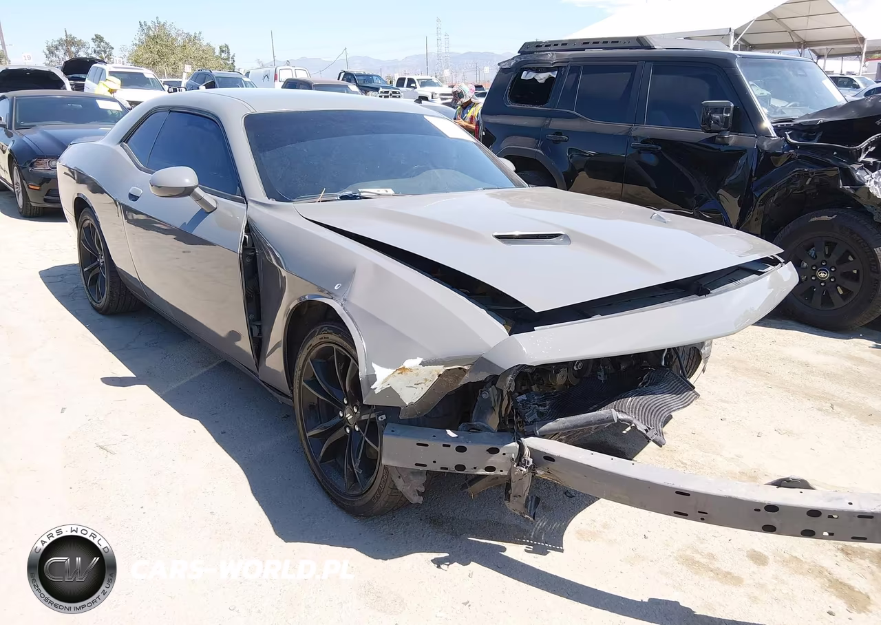 2018 Dodge Challenger Sxt Plus VIN:2C3CDZAG8JH215046 - 1