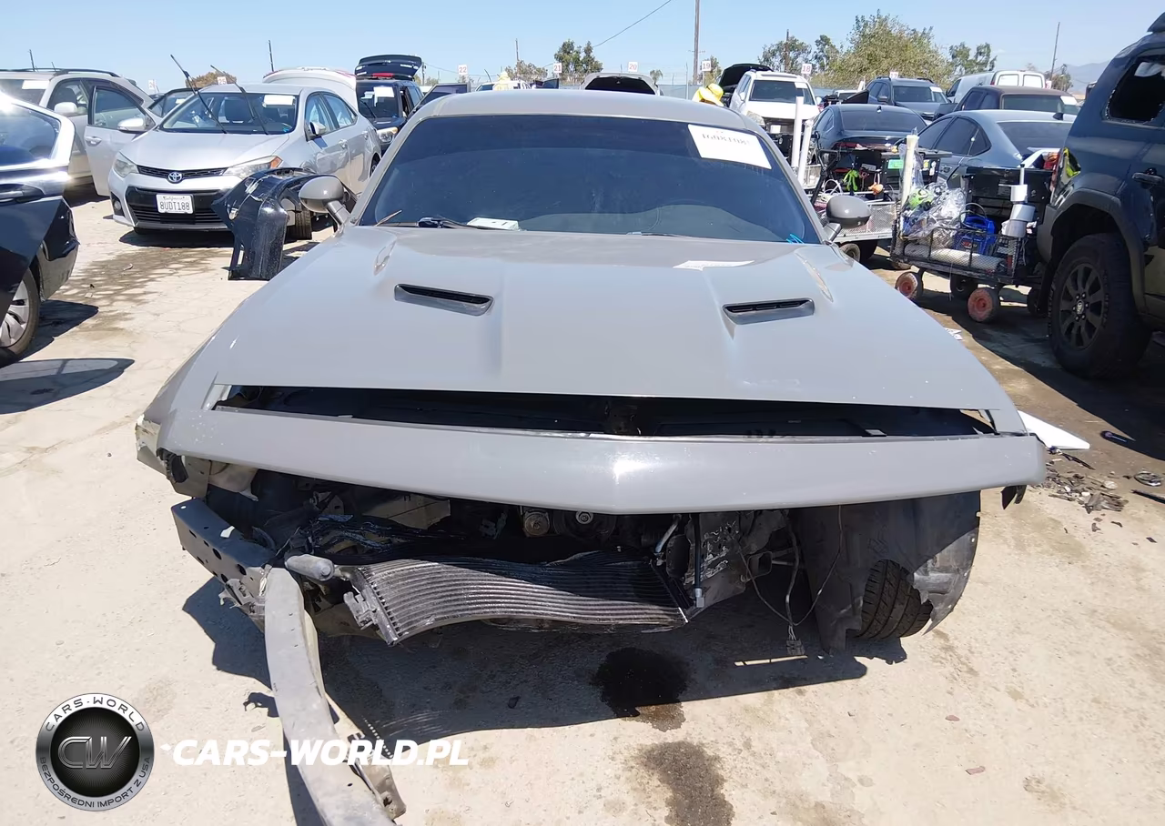 2018 Dodge Challenger Sxt Plus VIN:2C3CDZAG8JH215046 - 12