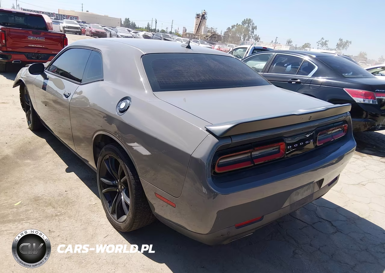 2018 Dodge Challenger Sxt Plus VIN:2C3CDZAG8JH215046 - 3