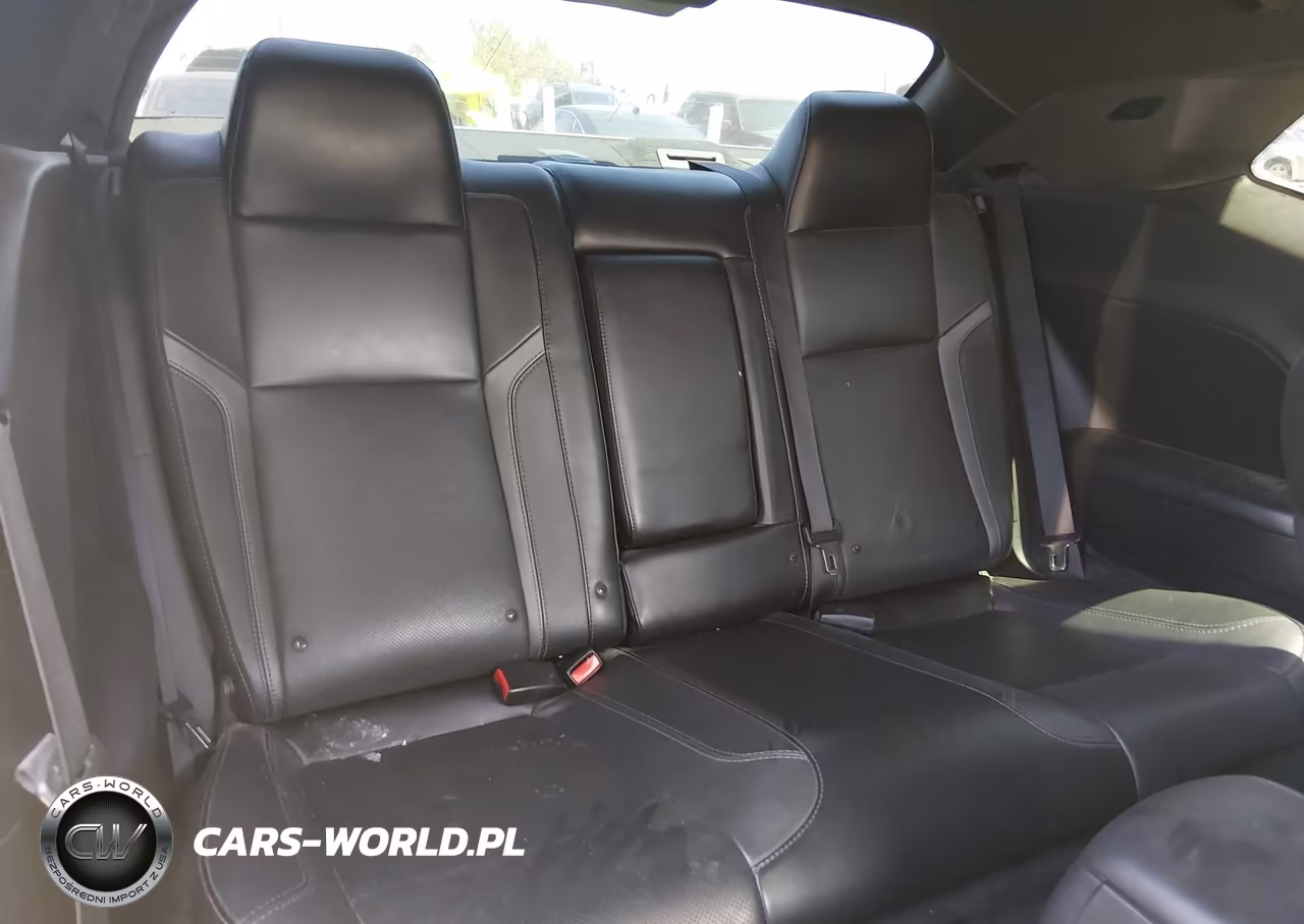 2018 Dodge Challenger Sxt Plus VIN:2C3CDZAG8JH215046 - 8