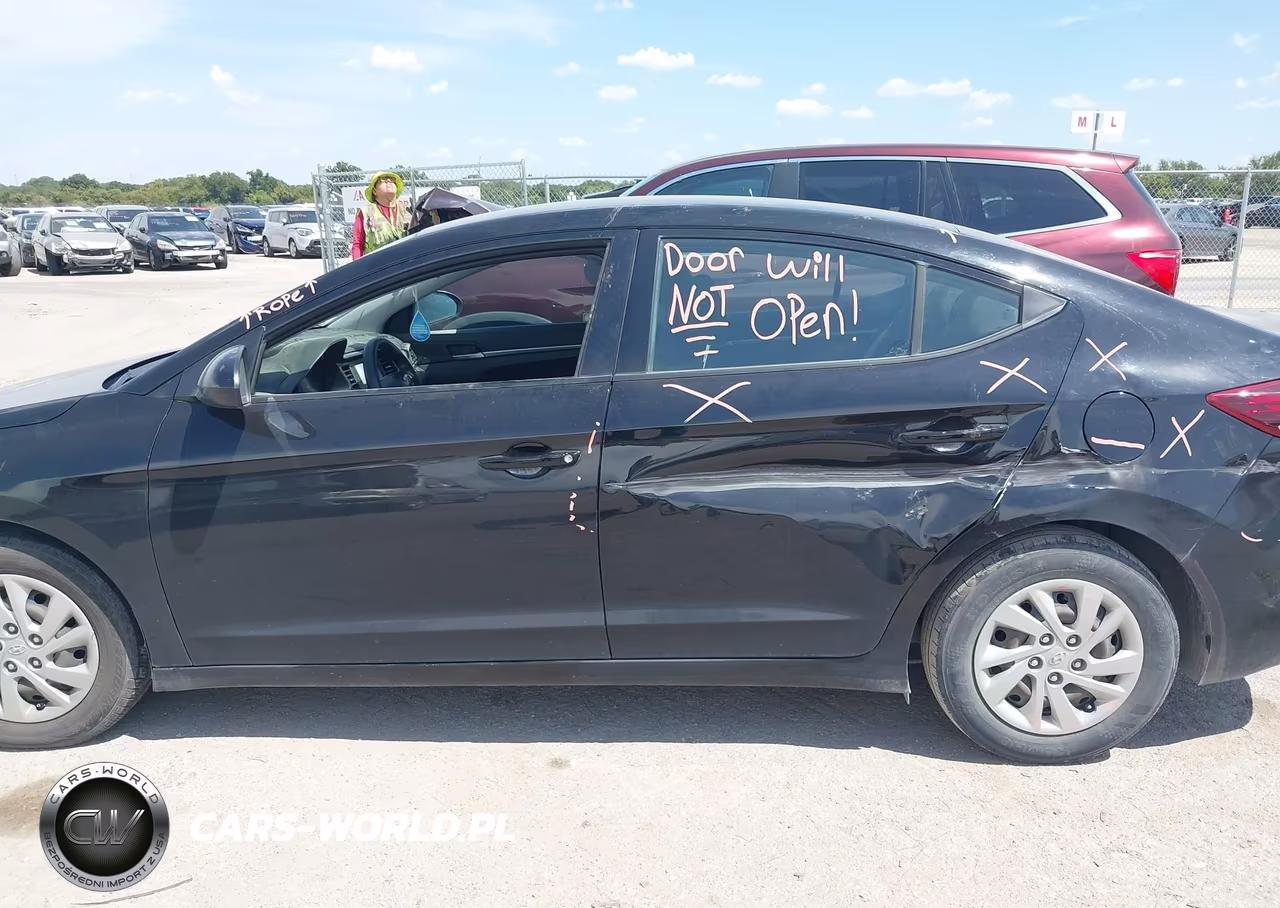 2019 Hyundai Elantra Se VIN:KMHD74LFXKU781217 - 14