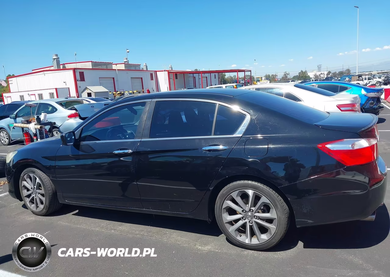 2015 Honda Accord Sport VIN:1HGCR2F51FA247050 - 15