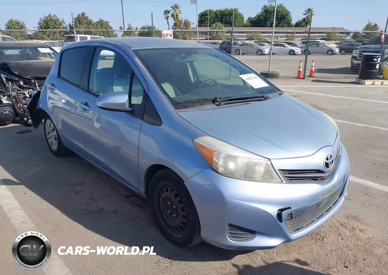2013 Toyota Yaris Le