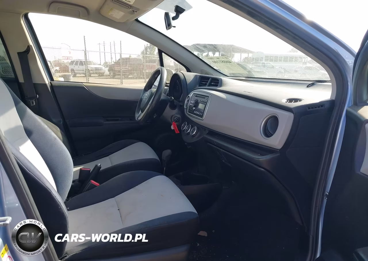 2013 Toyota Yaris Le VIN:JTDKTUD34DD552708 - 5