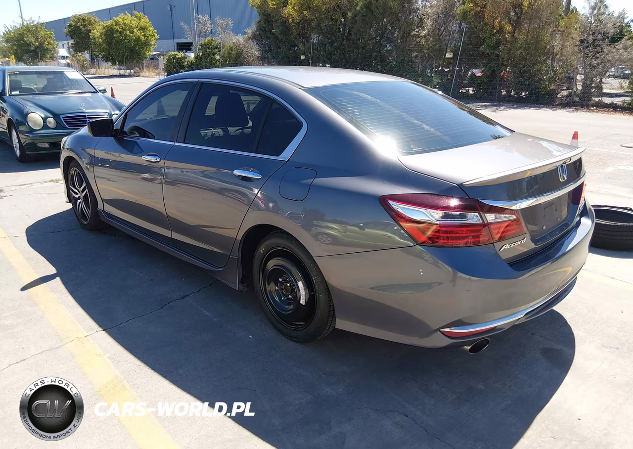 2017 Honda Accord Sport Se VIN:1HGCR2F1XHA006541 - 3
